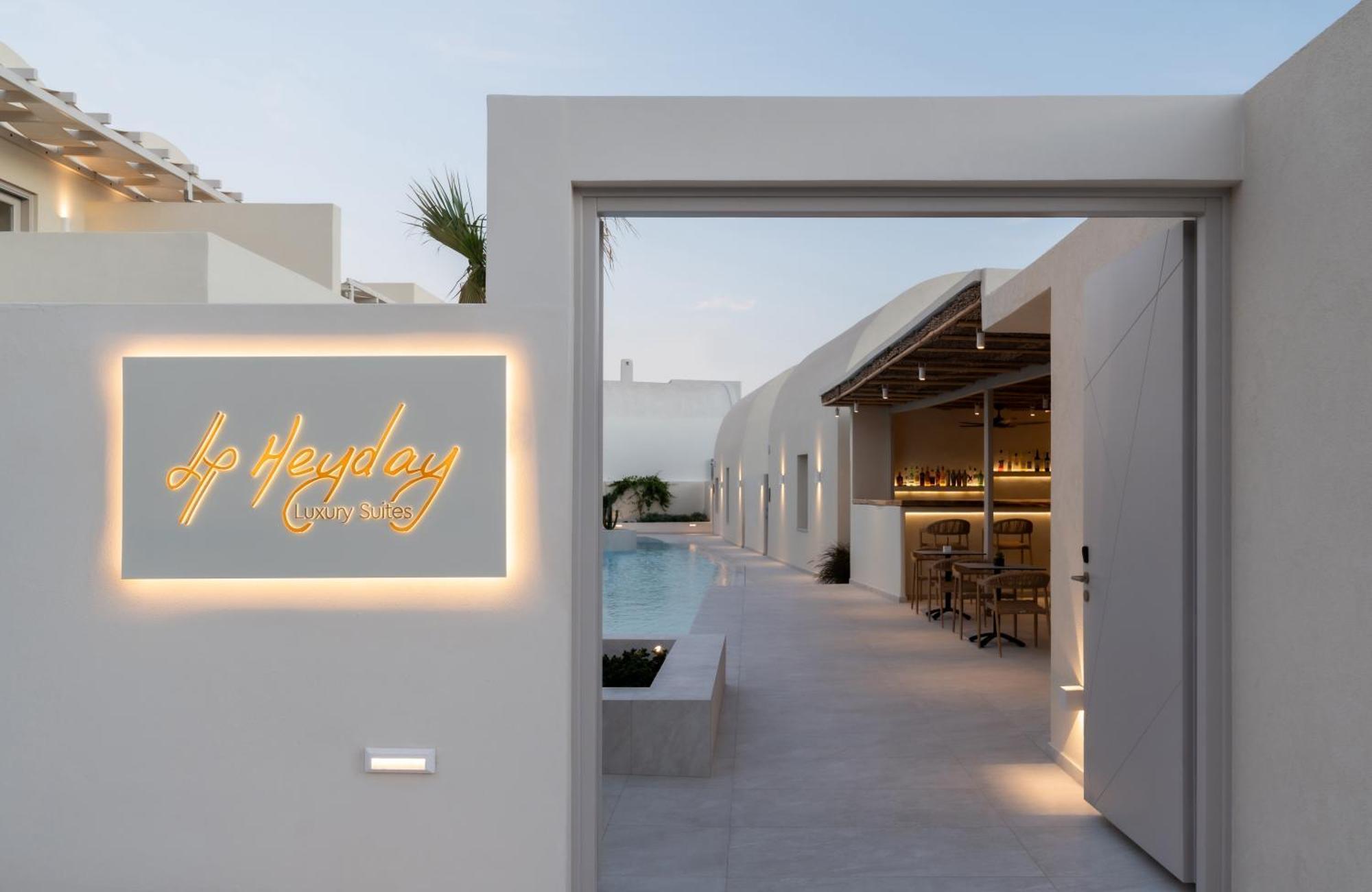 Heyday Luxury Suites Perissa  Esterno foto